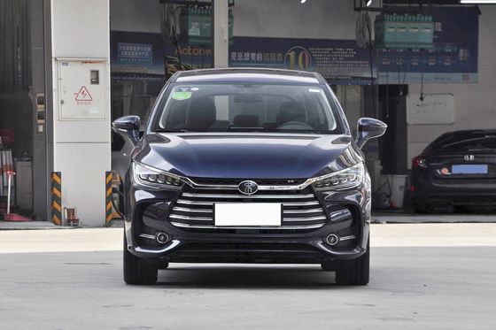 BYD Song Max Dmi Black 5 أبواب 7 مقاعد سيارة MPV عالية السرعة